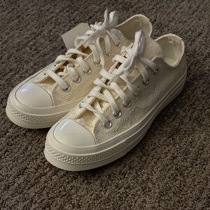 Women's Cream Lace Converse